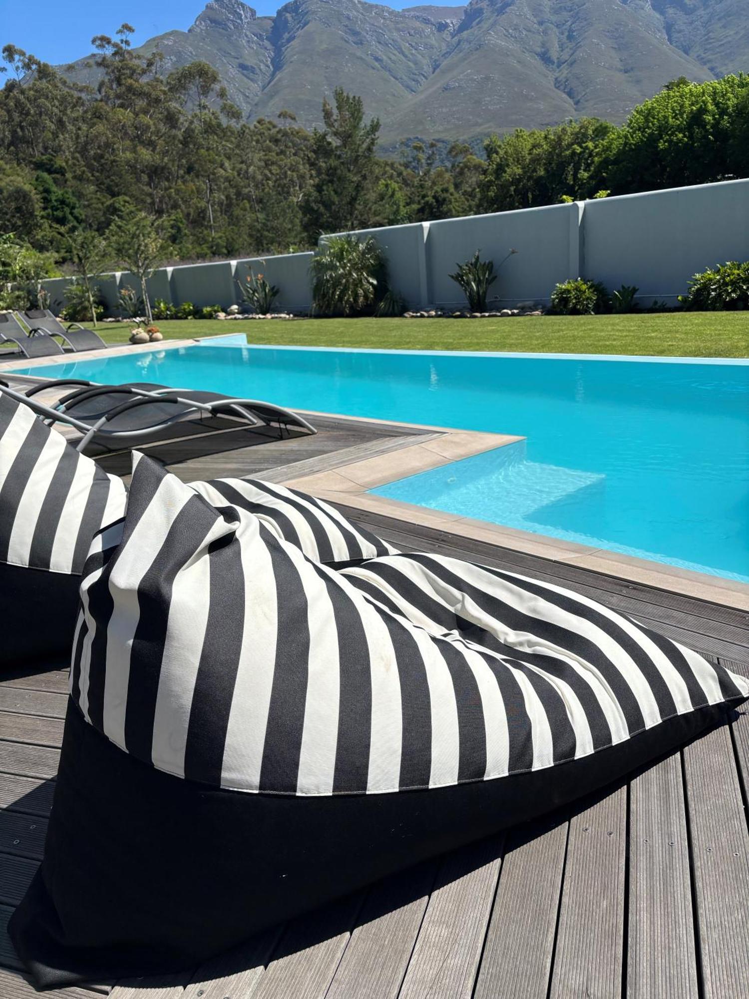 A Riverbed Guesthouse Swellendam Exterior photo